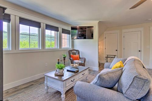 Quaint Landrum Escape Near Parks, Trails and Lakes! in Landrum, USA