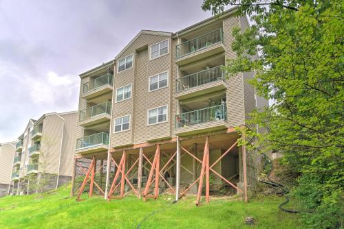 Airy Branson Condo 6 Mi to Dtwn Attractions!