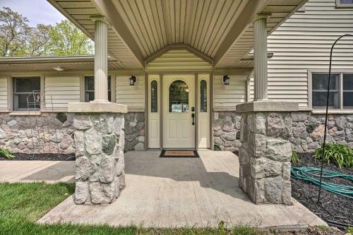 Pet-Friendly Grass Lake Retreat with Game Room!