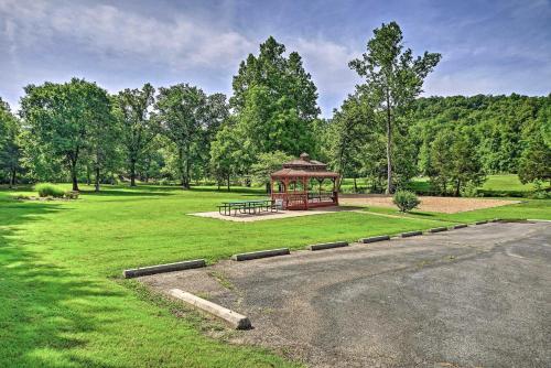 StoneBridge Resort Retreat with Golf Course Views!