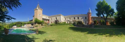 Château des Janroux gîte à louer Juliénas
