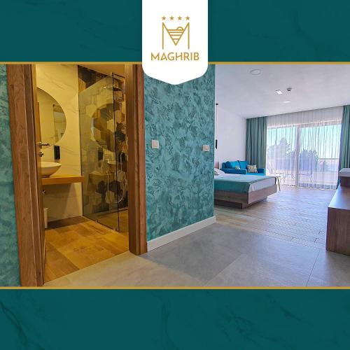 Double Room with Balcony and Sea View image 10