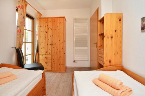 Ferienpark Freesenbruch Reihenhaus 7 - Seestern 2.9km von Am Anger entfernt