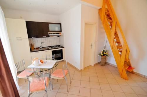 Apartment in Kali with Seaview, Terrace, Air condition, WIFI (4672-3), Kali (foto 10)