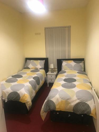 Super Serviced Accommodation gîte à louer Kenilworth Road