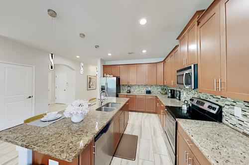 Solterra Getaway - Private Pool & Hot Tub - Games home - image 10