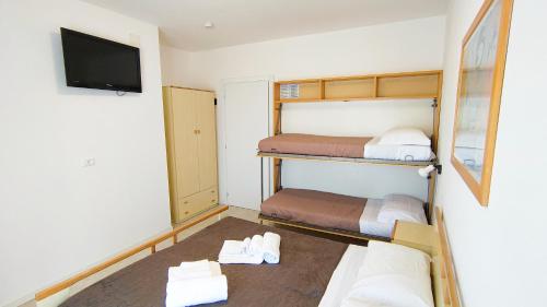 Hotel Esperia - image 2