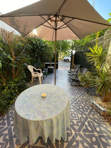 Unifamiliar con jardín, cerca del Mar gîte à louer El Aljibe