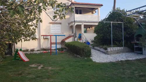 Apartment in Lopar with Two-Bedrooms 1, Lopar (Loparo) (foto 9)