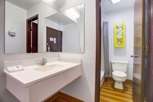 Motel 6-Truth Or Consequences NM - image 3
