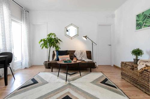 Design Apts near Passeig De Gracia Barcelona