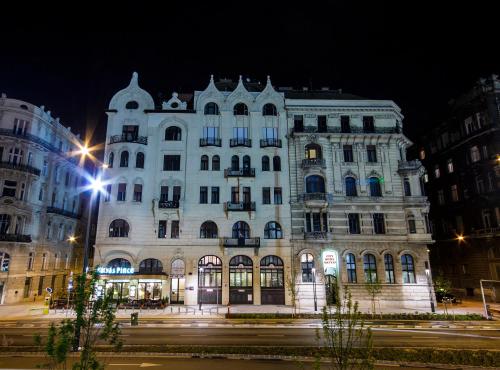 City Hotel Matyas - image 11