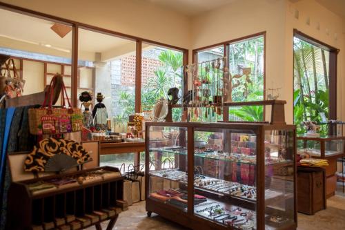 コマネカ アット モンキー フォレスト ウブド11