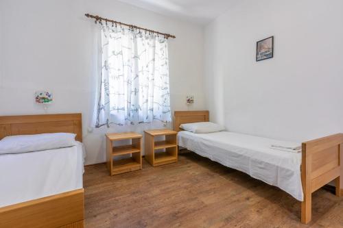 Two-Bedroom Apartment with Sea View image 6