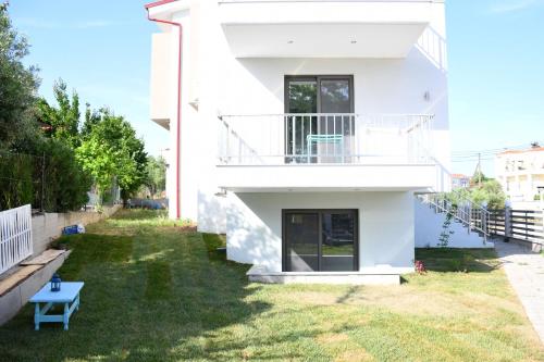 Theano Luxury Suites Nikiti – Nikiti, MO