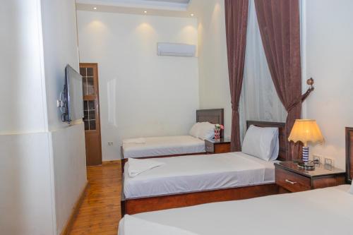Regency inn - image 8