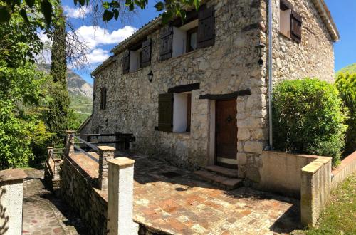 Gites - La Maison de Julie gîte à louer Castellet-lès-Sausses