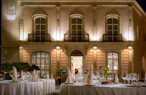 مدخل, Catedral Almeria in Almeria City Center