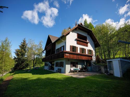 Apartment in Mooswald in Carinthia with pool - Fresach