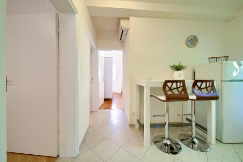 Apartments Adria Danka - image 2