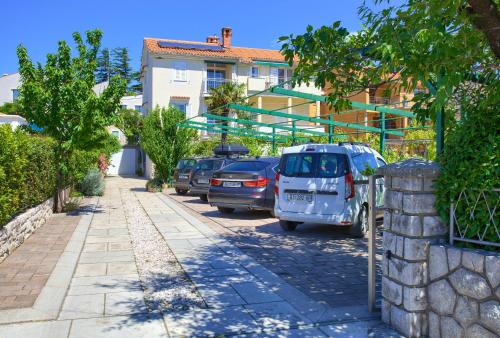 Apartment - Ground Floor image 8