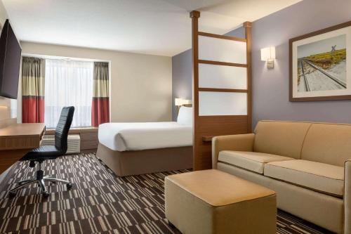 Microtel Inn & Suites by Wyndham Bonnyville