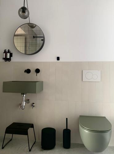 Fragile Hotel - image 6