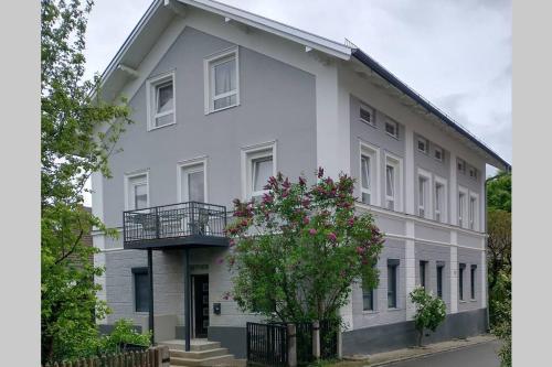 Bad Aibling City Apartment EG 7.9km von Tuntenhausen entfernt