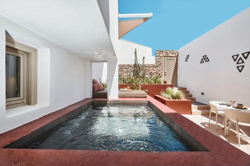 Domus Hestia Suites, Pyrgos