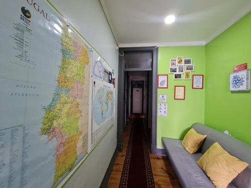Shangri-La Hostel Anjos 4