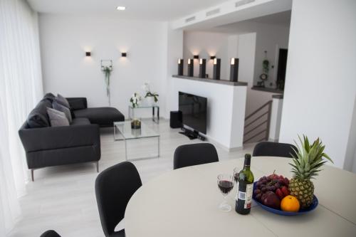 Apartment image 10