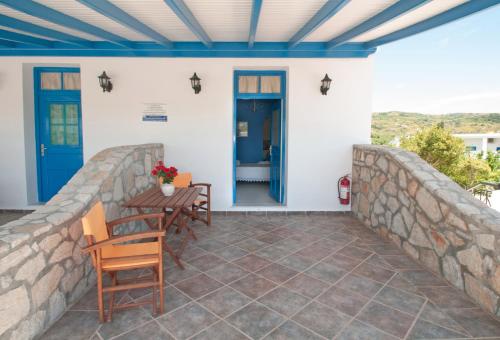 Rõdu/terrass, Filio rooms in Kalamos (Cythera)