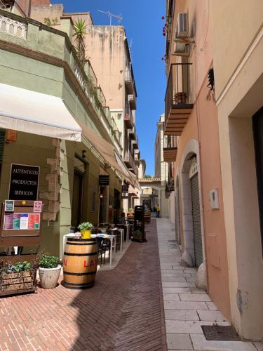  The Closest Apartments in 17600 Figueres