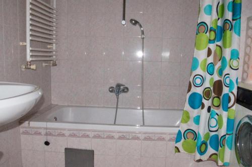 Apartment Urbana Vila
