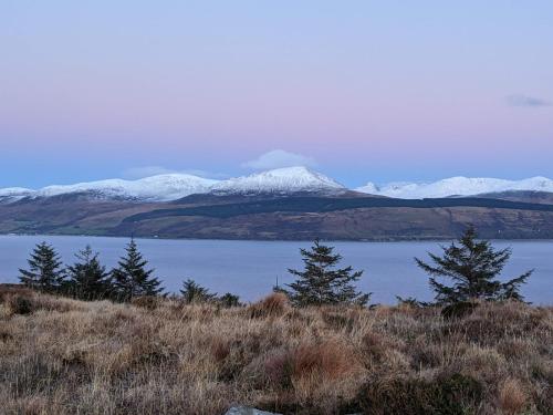 周邊環境, 塔姆法恩茶室旅館 (Drumfearne Guesthouse & Tearoom) in 卡羅代爾