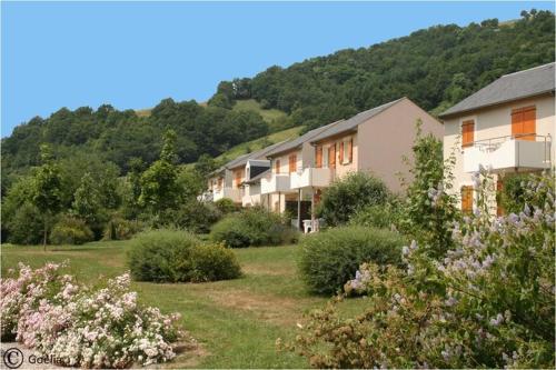 T3 duplex village geolia Saint geniez d'olt avec 2 piscines aux portes de l'aubrac 64