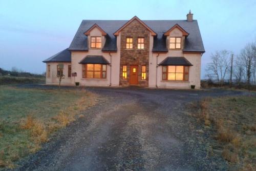 Exterior view of Annies Meadow.