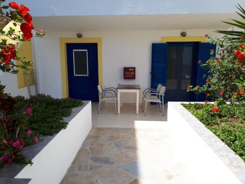 Entrance, Akti Rooms in Lefki