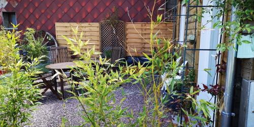 Facilities, La Cour du Puits, chambre Colyn in Cormeilles