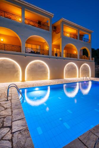 4 Bedroom Villa image 6