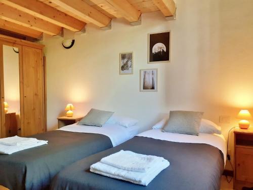 3 bedrooms, 5 beds