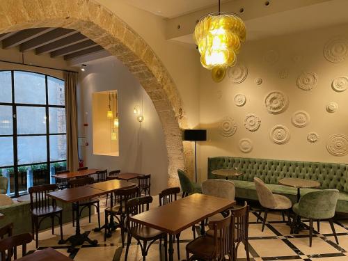 Hotel Basilica - image 13