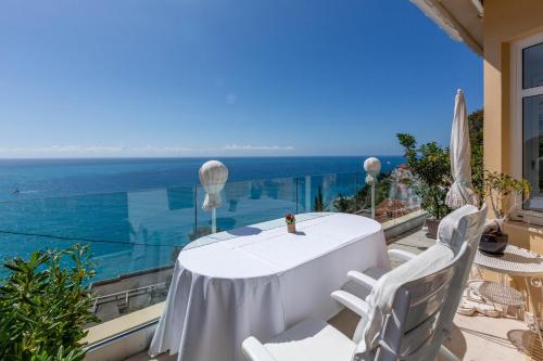 Junior Suite with Sea View Le Golfe Bleu 