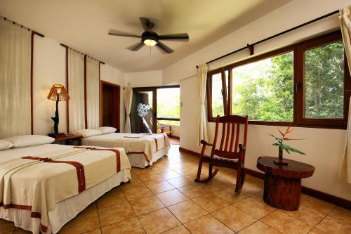301641891 Villa Maya