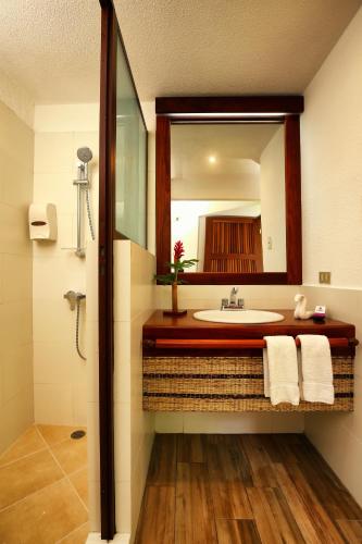 301643985 Villa Maya
