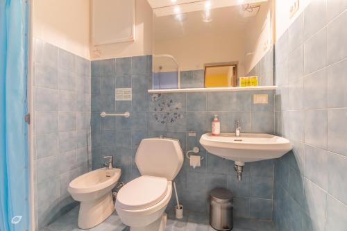 Single Room image 4