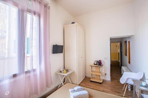 Double Room with Balcony or Terrace image 2
