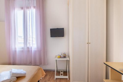 Double Room with Balcony or Terrace image 3
