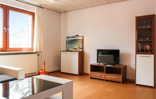 Beautiful apartment in Wurster Nordseekste with 2 Bedrooms and WiFi