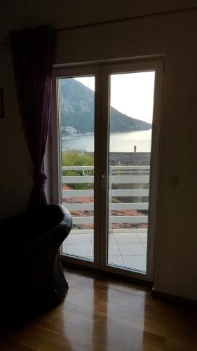  Apartment in Gradac with sea view, balcony, air conditioning, Wi-Fi (3775-2), Unterkunft in Gradac